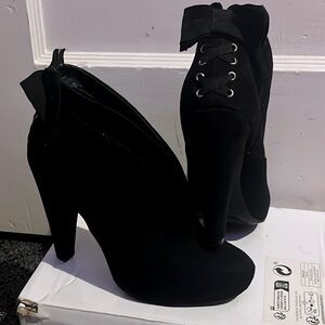 Elegant Black Women's Ankle Boots